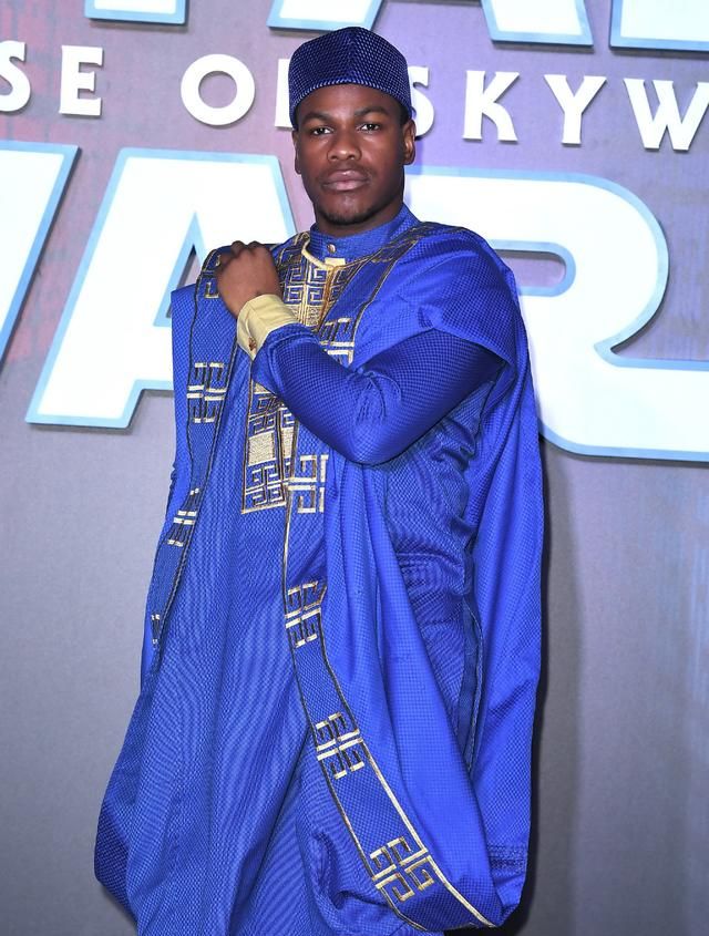 造型抢镜|约翰·波耶加|星球大战:天行者崛起|首映礼_新浪网