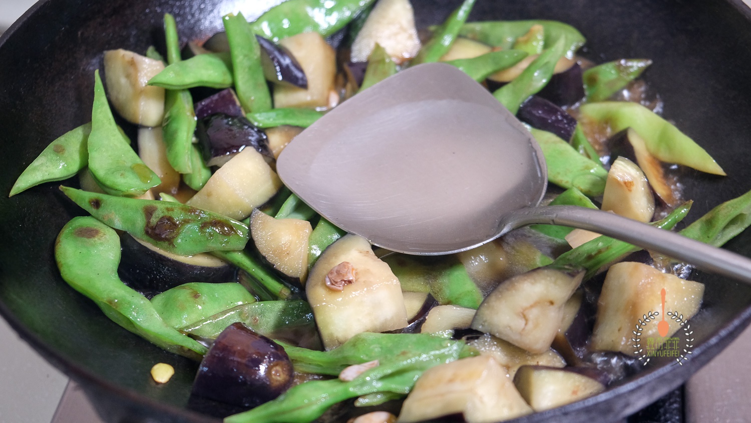 这道东北素菜的做法我最爱,味道比肉还要香,我隔三差五就做来吃