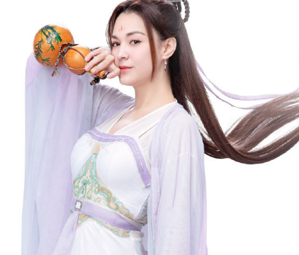 张榕容《灵剑山》被吐槽丑,脱掉古装换上现代装束,像换了一个人