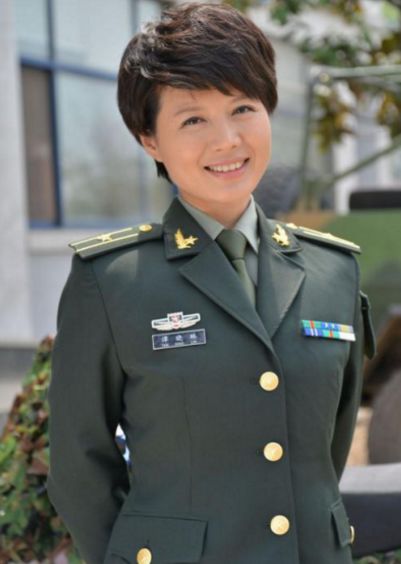 曾因胖被嫌弃36岁凭一角成名嫁师哥恩爱21年却被爆离婚