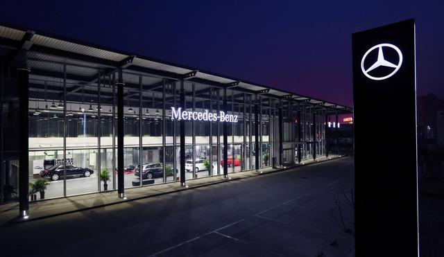 为什么奔驰宝马打折越来越狠？内行人：在别处坑你钱呢