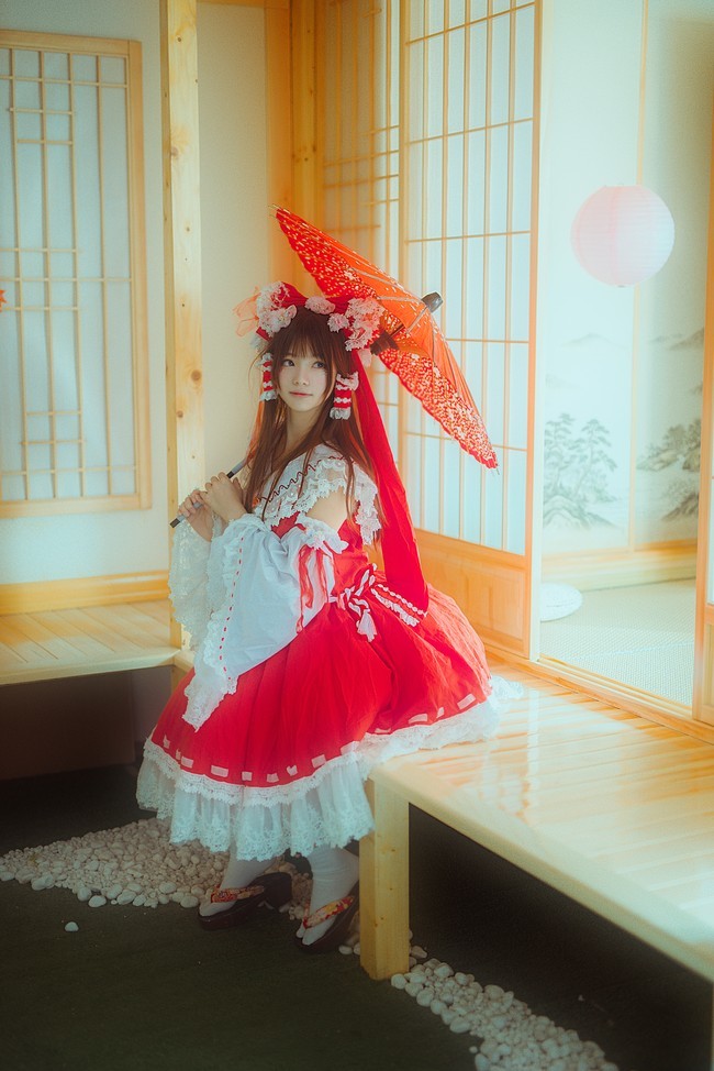 cos:东风project,小巫女博丽灵梦