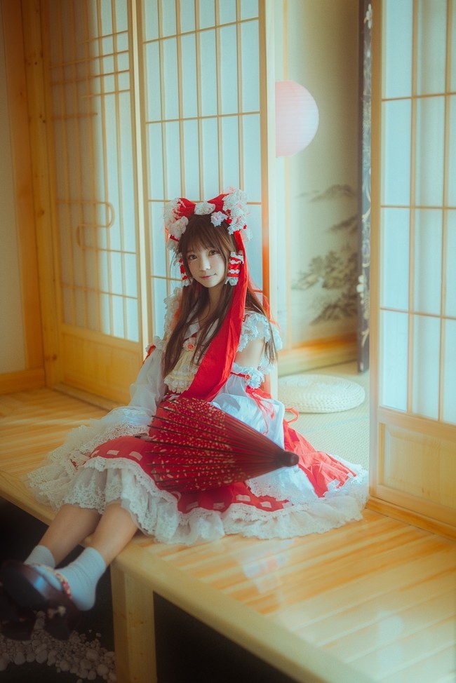 cos:东风project,小巫女博丽灵梦