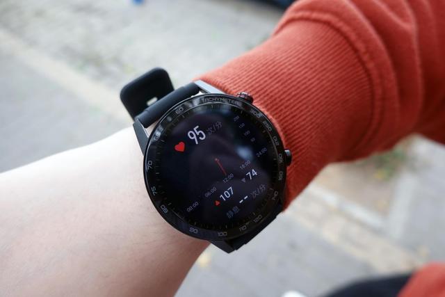 把运动专家和健康助手带在身边，荣耀Magic Watch 2体验__财经头条