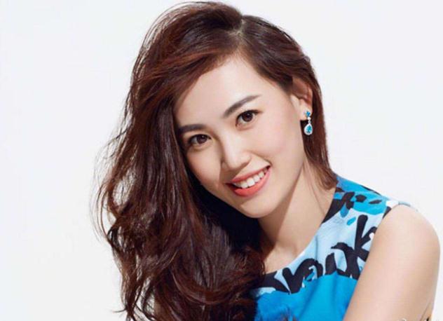 王宝强前往马蓉住处看望孩子马蓉用小号暗讽八百年来一回