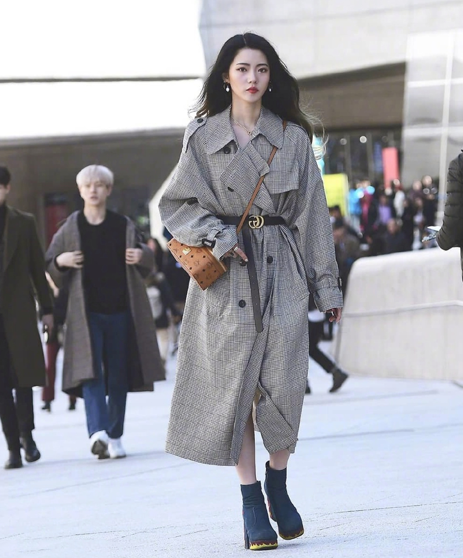 冬季参考韩范穿搭look,变身"行走"的时尚潮人