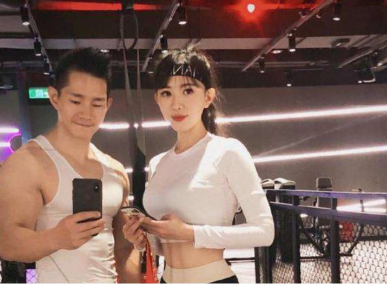 31岁杨建平身价过亿,如今已拥有豪车豪宅,妻子气质神似林志玲