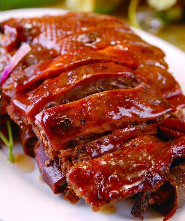 "湖南一绝"酱板鸭,麻辣鲜香不肥腻,油润香辣酱香十足