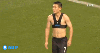 "纯爷们!国王杯首球 蝎子摆尾双响,武磊赛后亮出腹肌&quot
