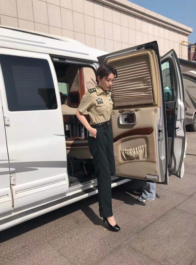 张馨予《号手就位》演女军人没问题,但在妆容上还应更注意