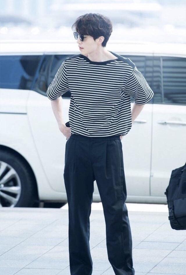 38岁李栋旭生图颜值上热搜,私服造型非常可,行走的时尚教科书