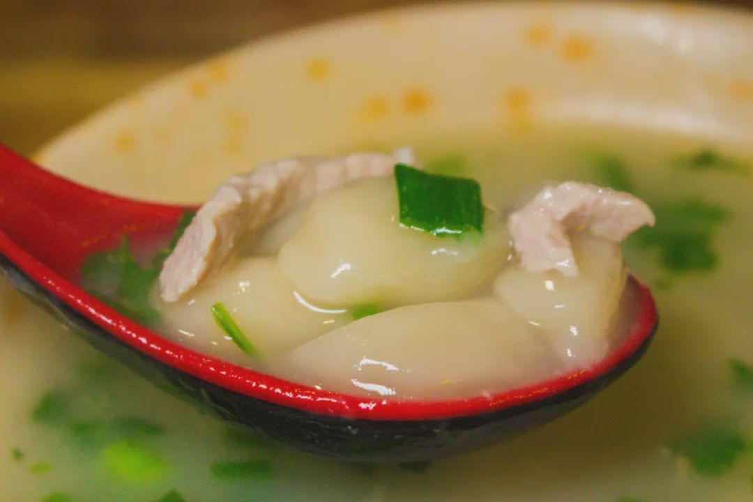 冬至吃一碗水圆糍,香甜软糯,是清远最本土的味道!