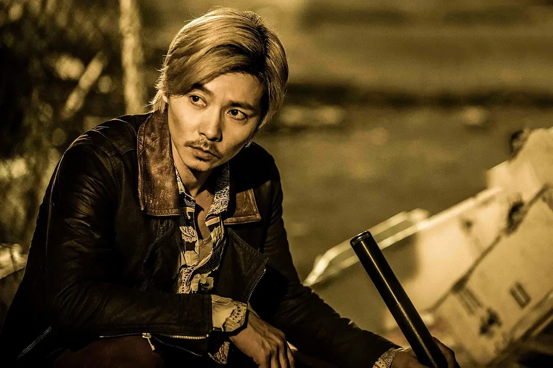 首日票房破亿,《叶问4》力压冯小刚新片,甄子丹成功夫片遮羞布