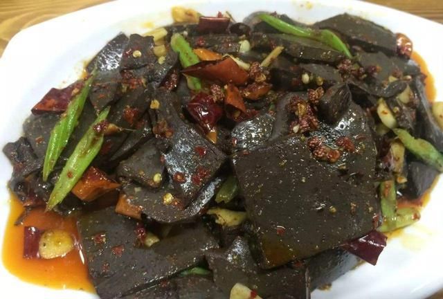 暖身暖胃,麻辣鲜香很是下饭,下饭菜要多吃|排骨|麻辣鲜|羊血_新浪网