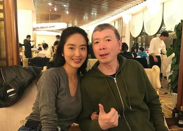 杨采钰与陈金飞相差30岁的爱可能只有芸知道两人疑似已结婚