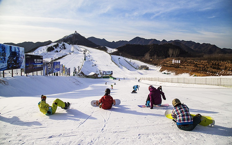 济南卧龙山滑雪场图片图片