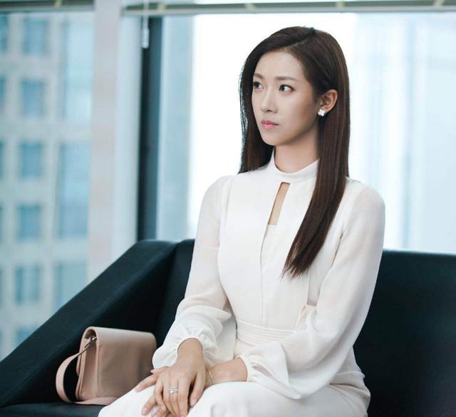 其实她的名字并不是那么难读,很多人只是不知道第一个字的读音而已