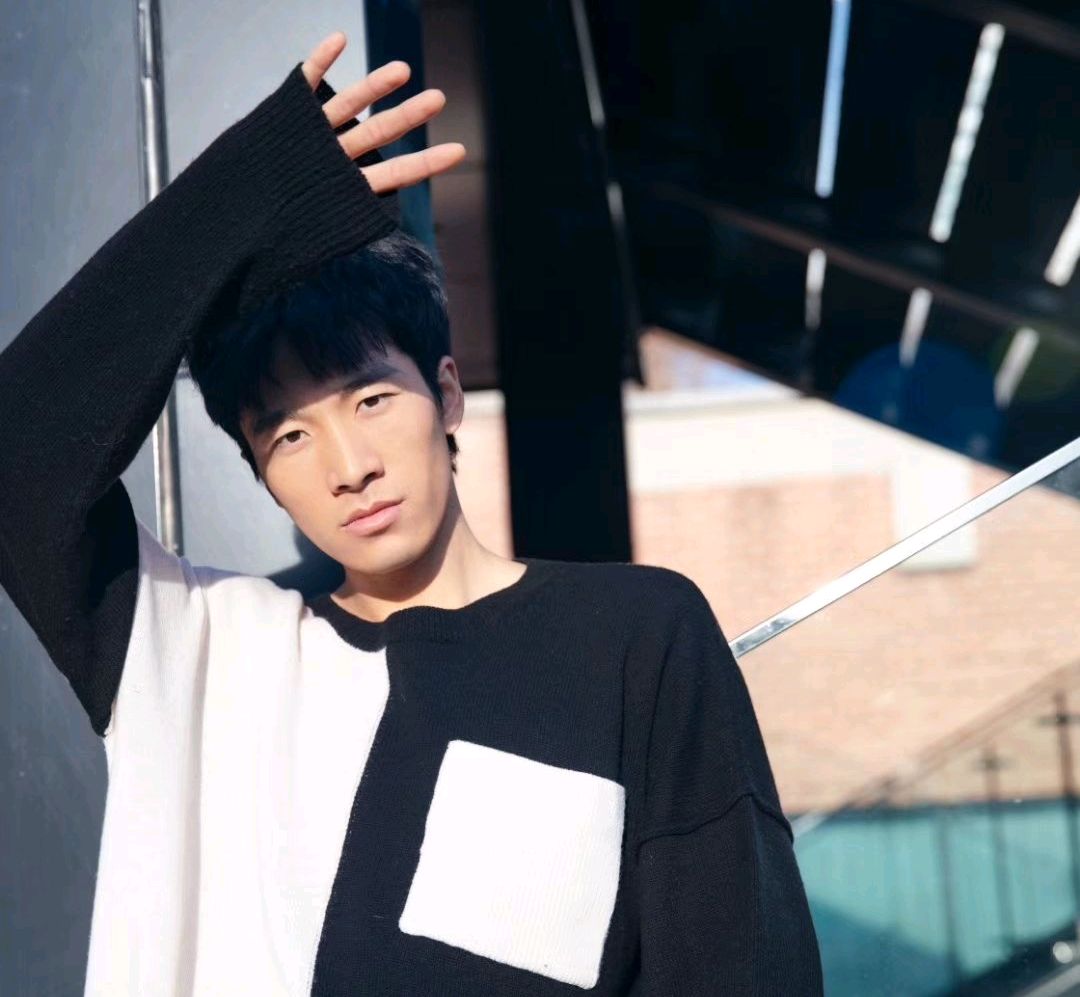 《大明风华》朱元璋扮演者帅小伙折腾成鞋拔子脸,还不如找廖凡演