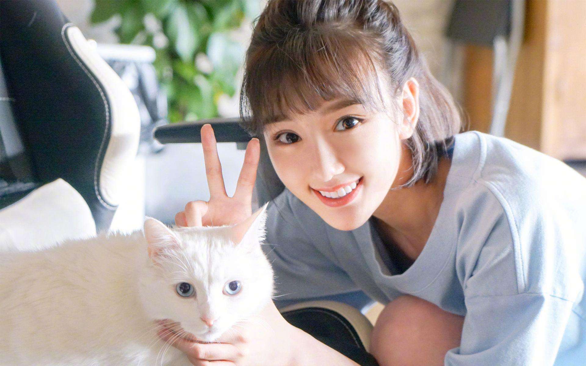 长得最像芭比的女星，毛晓彤第八，迪丽热巴第二，杨紫排第几？