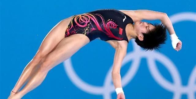 她是中国21冠跳水皇后,退役3年发福后又逆袭,曾与胡歌传出绯闻