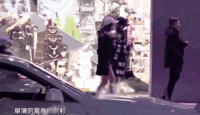 李嫣冬至晒自拍吃甜点，穿荧光绿大衣手托下巴，自嘲回国后变圆润