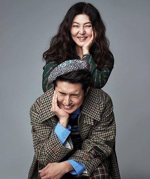 我独自生活旗安84重生性感腹肌画报登热搜榜第一