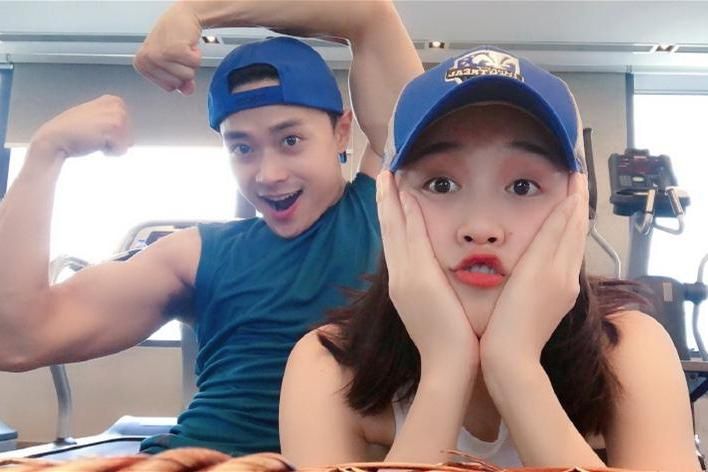 当初官宣分手都像是在秀恩爱,时隔近两个月,蓝盈莹曹骏疑似复合