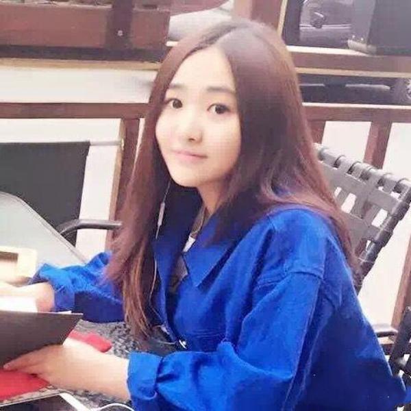 "金龟子"刘纯燕年轻时期旧照长发飘飘反差太大网友:这谁顶得住