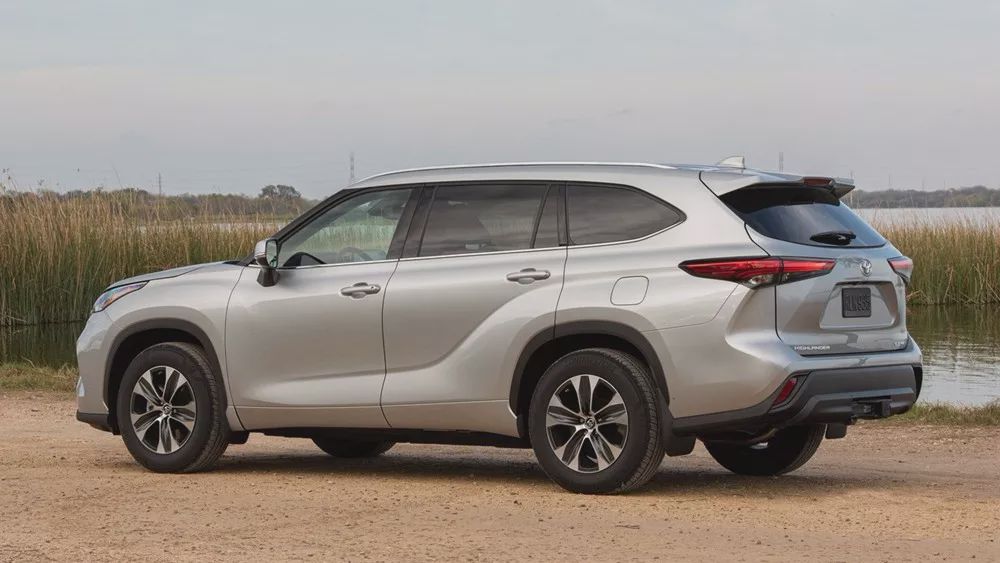 搭载2.5L混动系统？丰田全新汉兰达还会提供6座车型