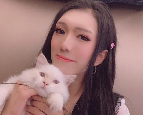 韩美娟横店拍电视剧皇后扮相气场太足可以出演主角了