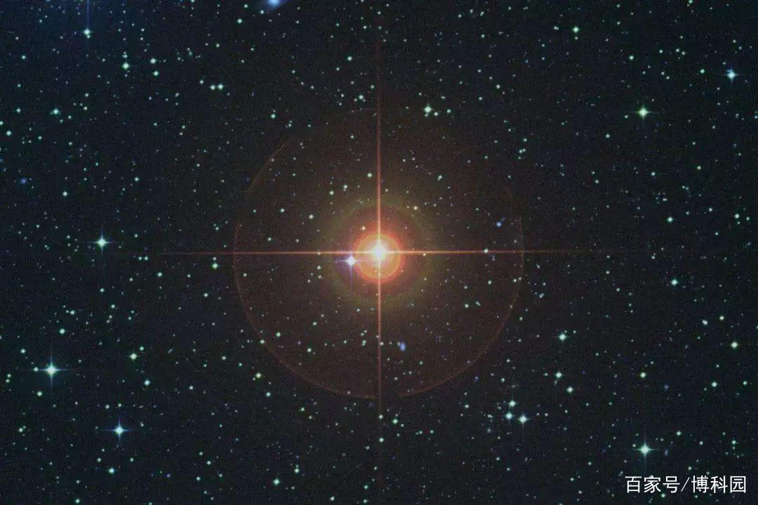 开普勒卫星连续观测近4年,测量了这颗90亿岁红巨星的振荡!