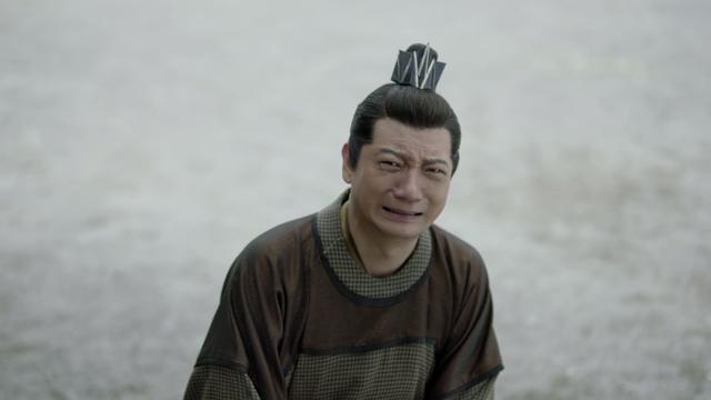 这样的王启年被田雨演得有血有肉,但是你能把他和王老师,高力士画上