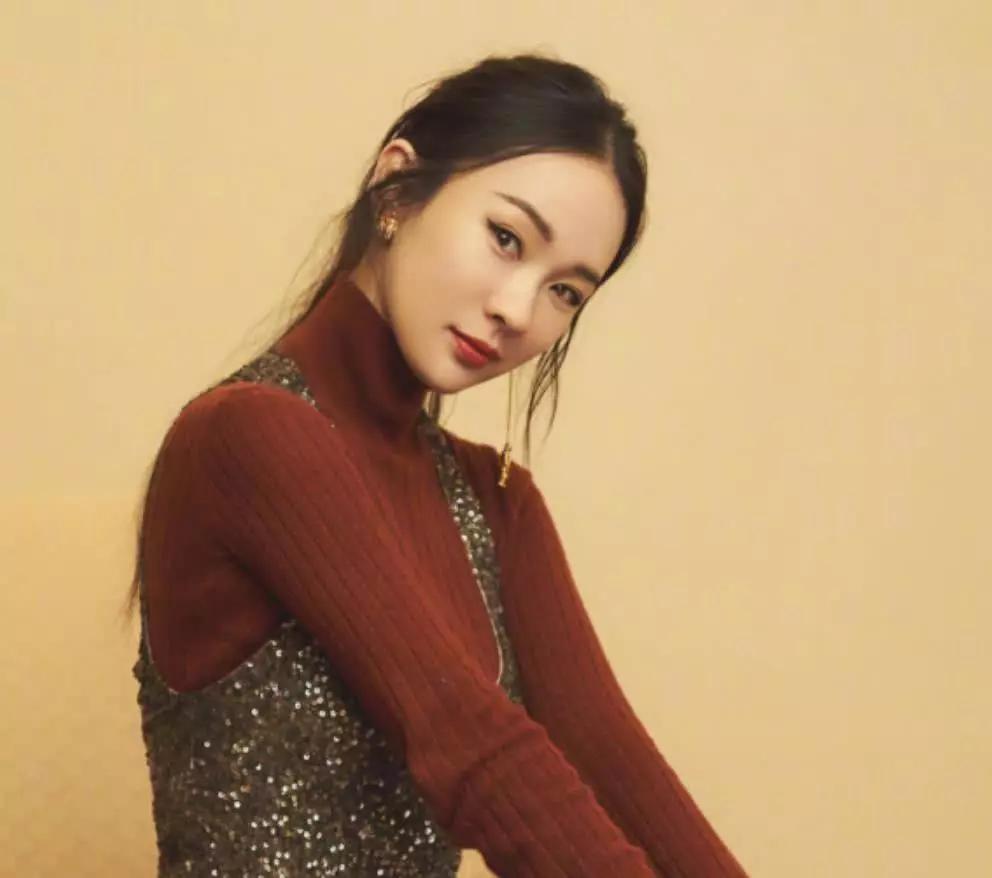 有种整容叫霍思燕短发本以为很违和没想到美成国民御姐