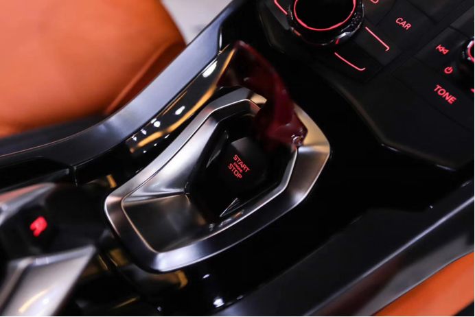 这几款车的内饰你要能都猜对，那不是车迷而是车神