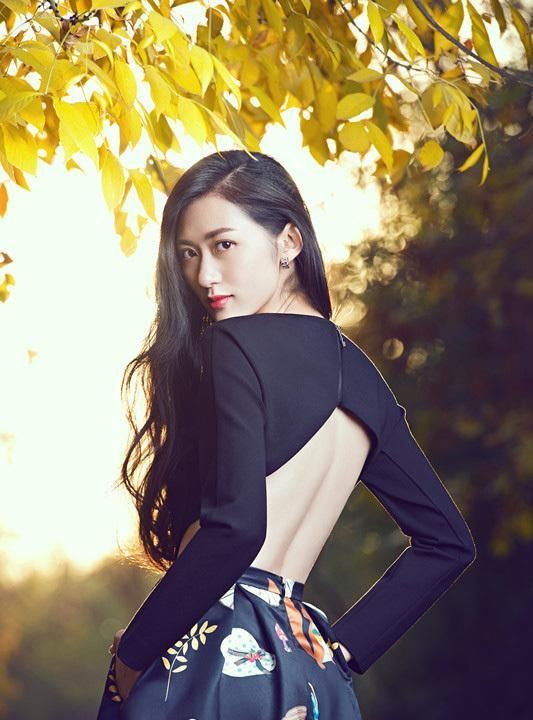 明星杨净如,娱乐圈影视演员,外表靓丽,被誉为"最美伴娘"