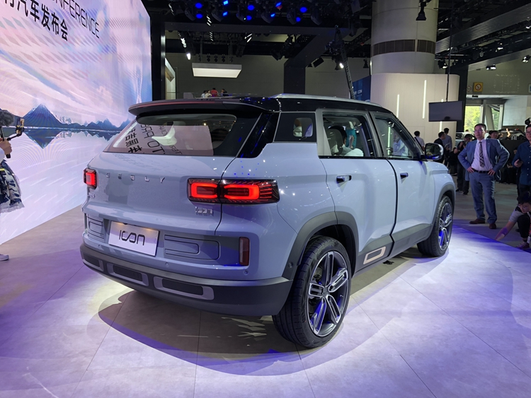 202万元 吉利icon银河限量版拥有7种车色