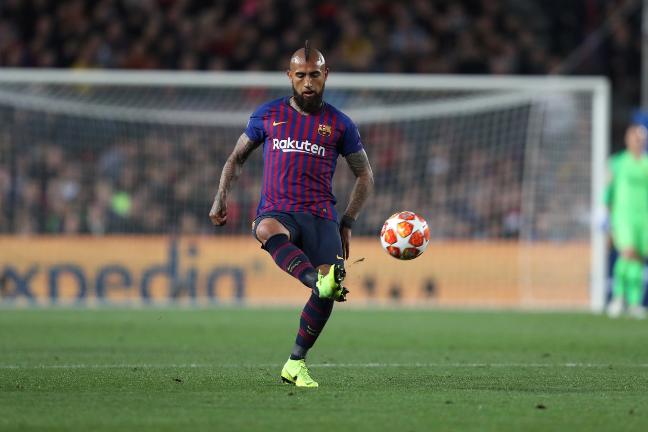 比达尔:我在巴萨很开心,希望继续留在欧洲踢球