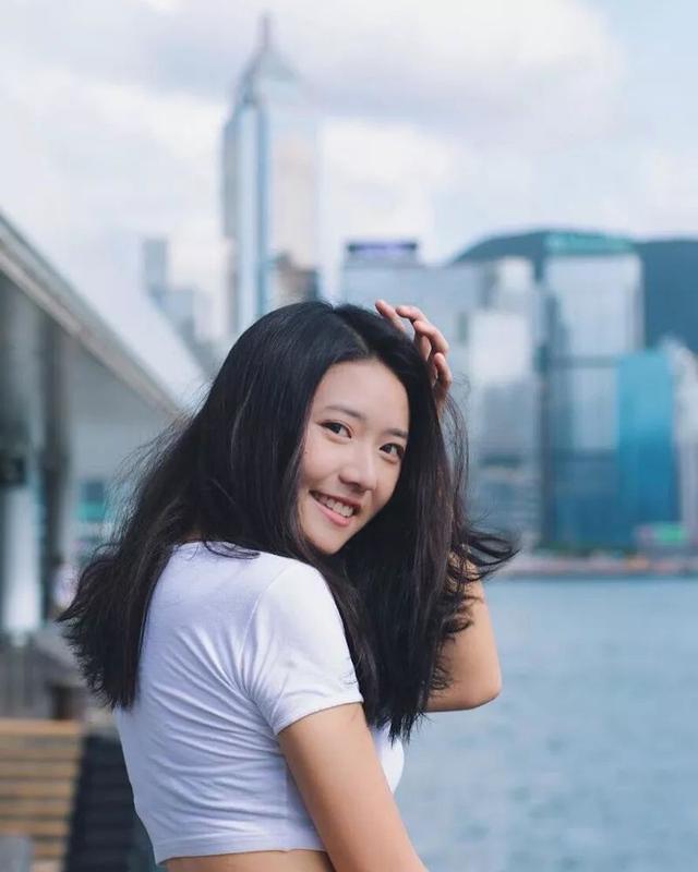 24岁的她人气急升|多功能老婆|俘虏|网民_新浪新闻