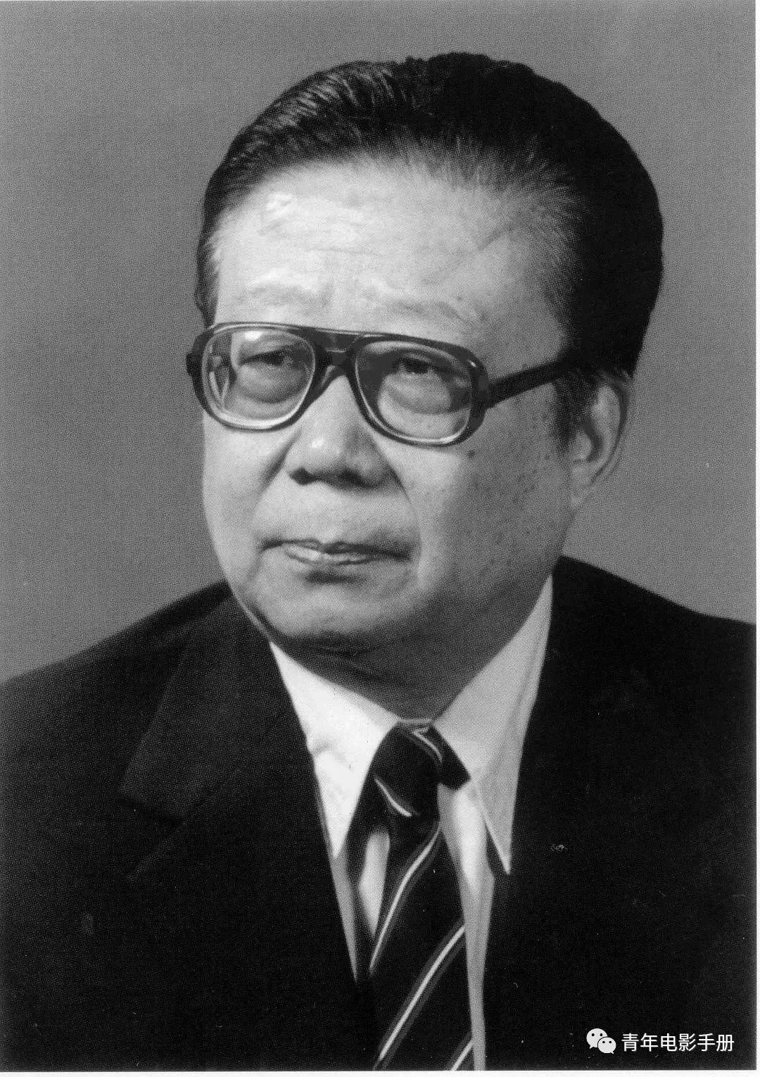 谢铁骊《欲海情魔》《胜利之歌》《卡萨布兰卡》导演简介:迈克尔