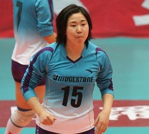 在我国历史上,有很多出色的女排运动员;前有郎平,现有朱婷,张常宁等