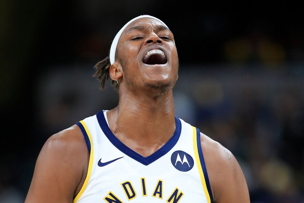 迈尔斯-特纳首节4投全中砍下11分2板3盖帽