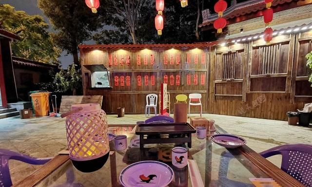 最近在五缘湾金汤宫旁,也开了一家,没想到去了才知道,不仅能享受好吃