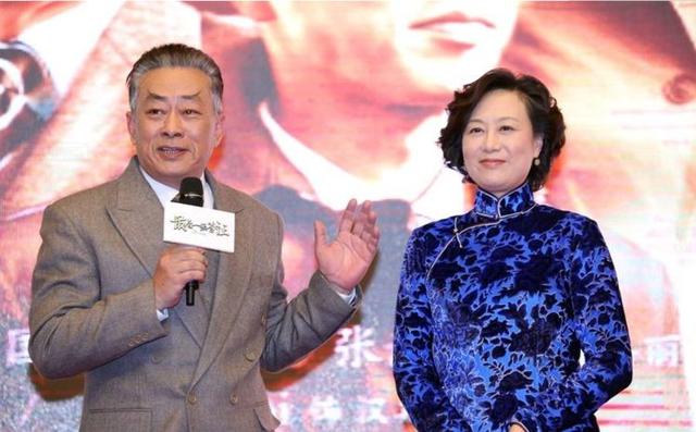 他是最帅老戏骨,离婚后独自照顾患病的儿子,如今和初恋再婚|王诗槐