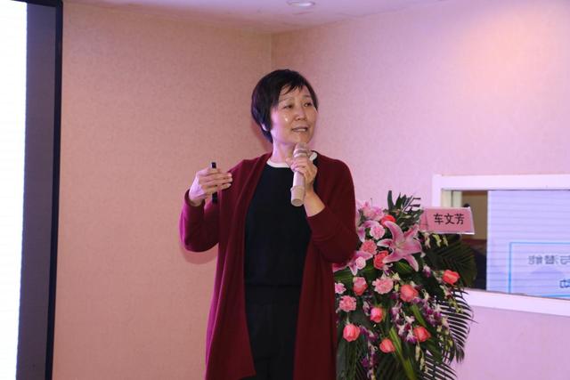 陕西健康医疗集团护理专业委员会第一届学术会议在二一五医院举办