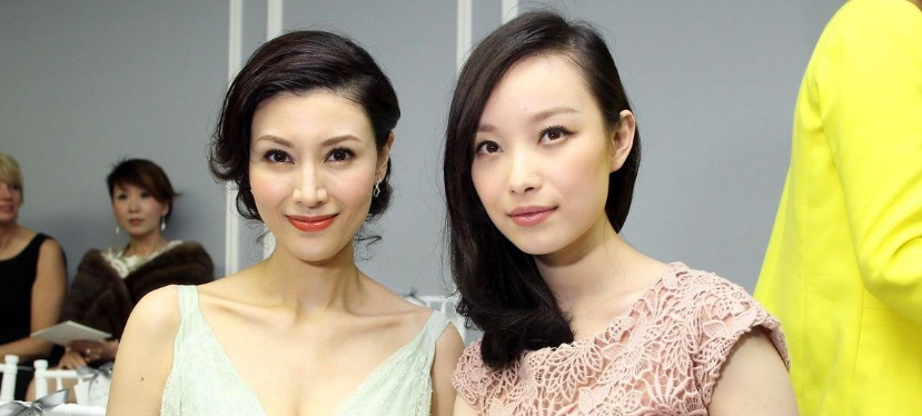 李嘉欣再营业晒一家三口圣诞节合照为将来复出捞金做准备