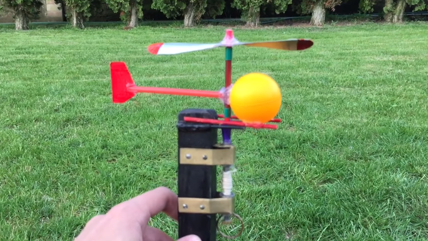 手工达人用吸管制作出直升飞机,飞行能力远超他的预测