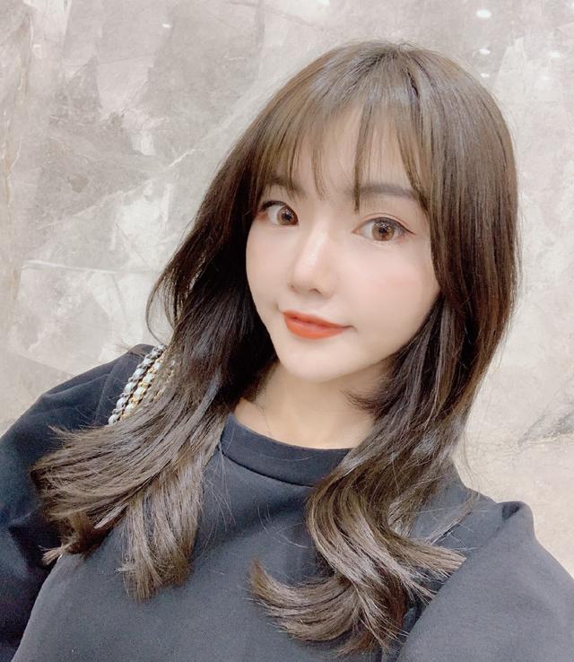 去繁从简,抖音主播大璐璐的同色系穿搭让你秒变气质女神