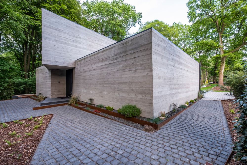 混凝土+石材+玻璃，打造新时代“奢华”别墅，比金碧辉煌更舒适