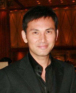 52岁林文龙跳槽亚视退居幕后出任副总裁,拒让妻子郭可盈复出拍戏