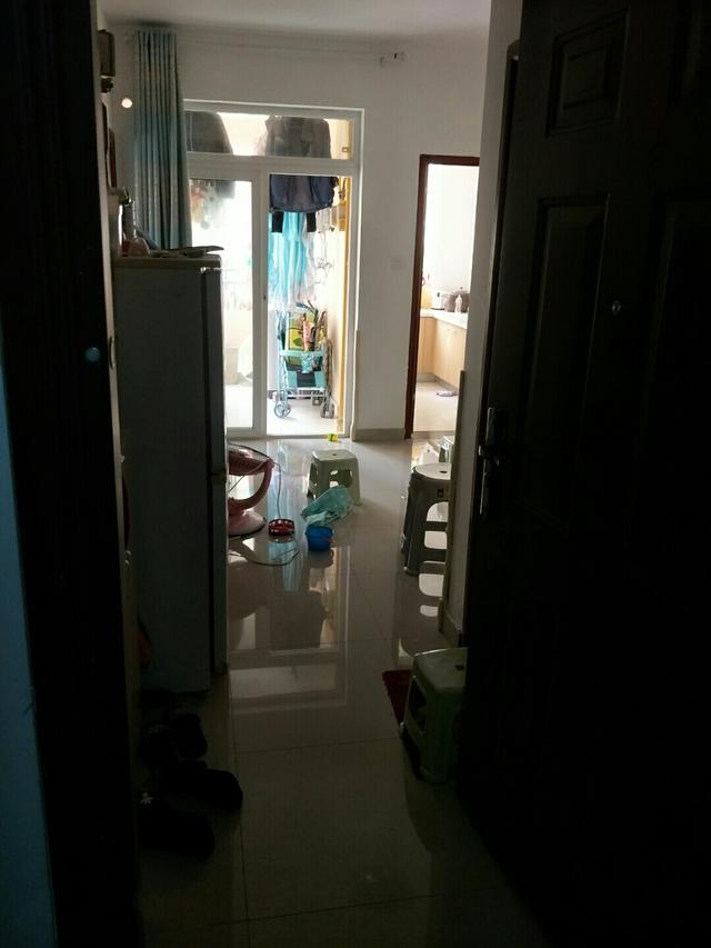 很幸运一次摇中公租房,一室一厅只要400多房租,朋友都羡慕极了